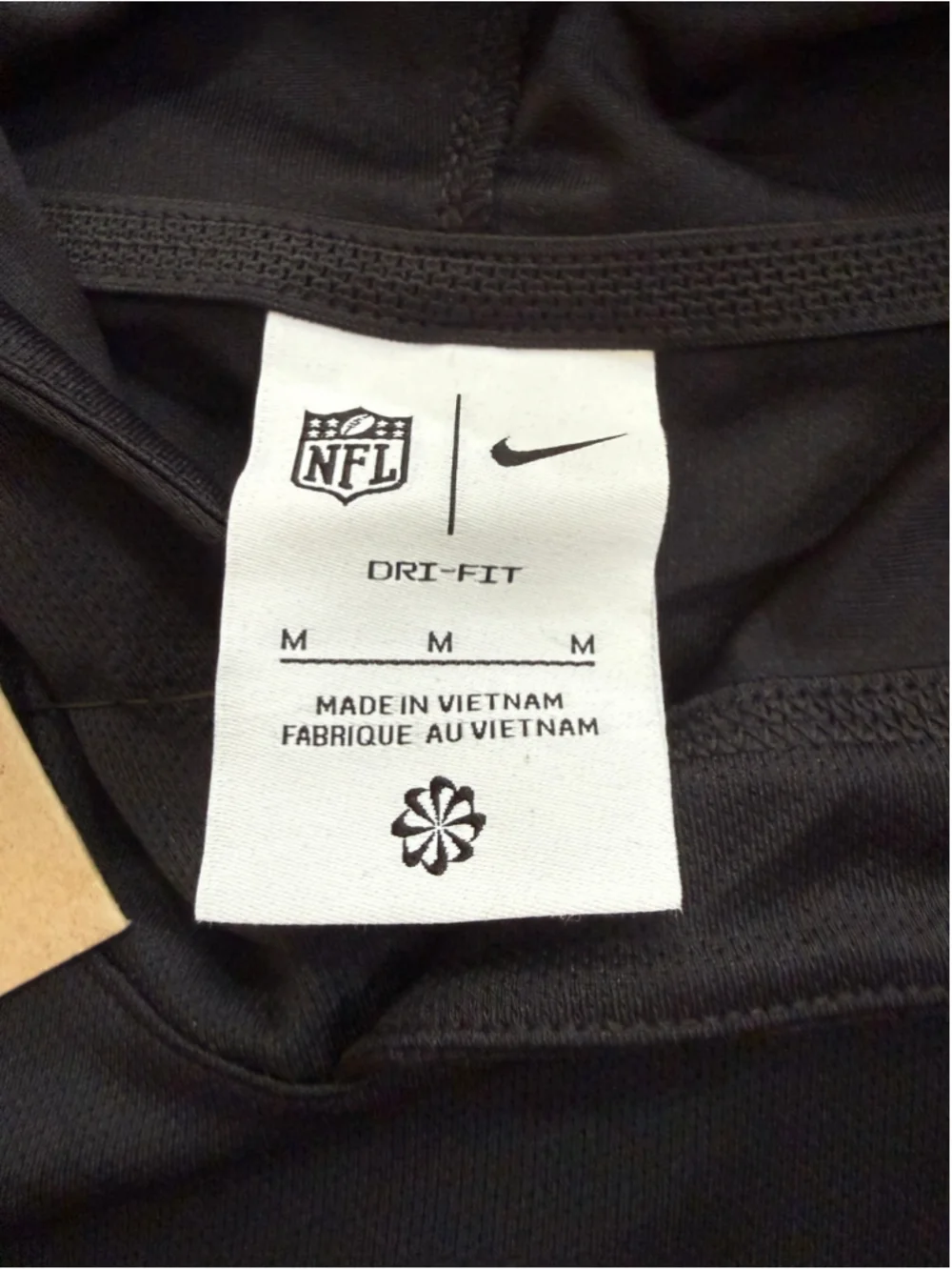 Nike label wicking